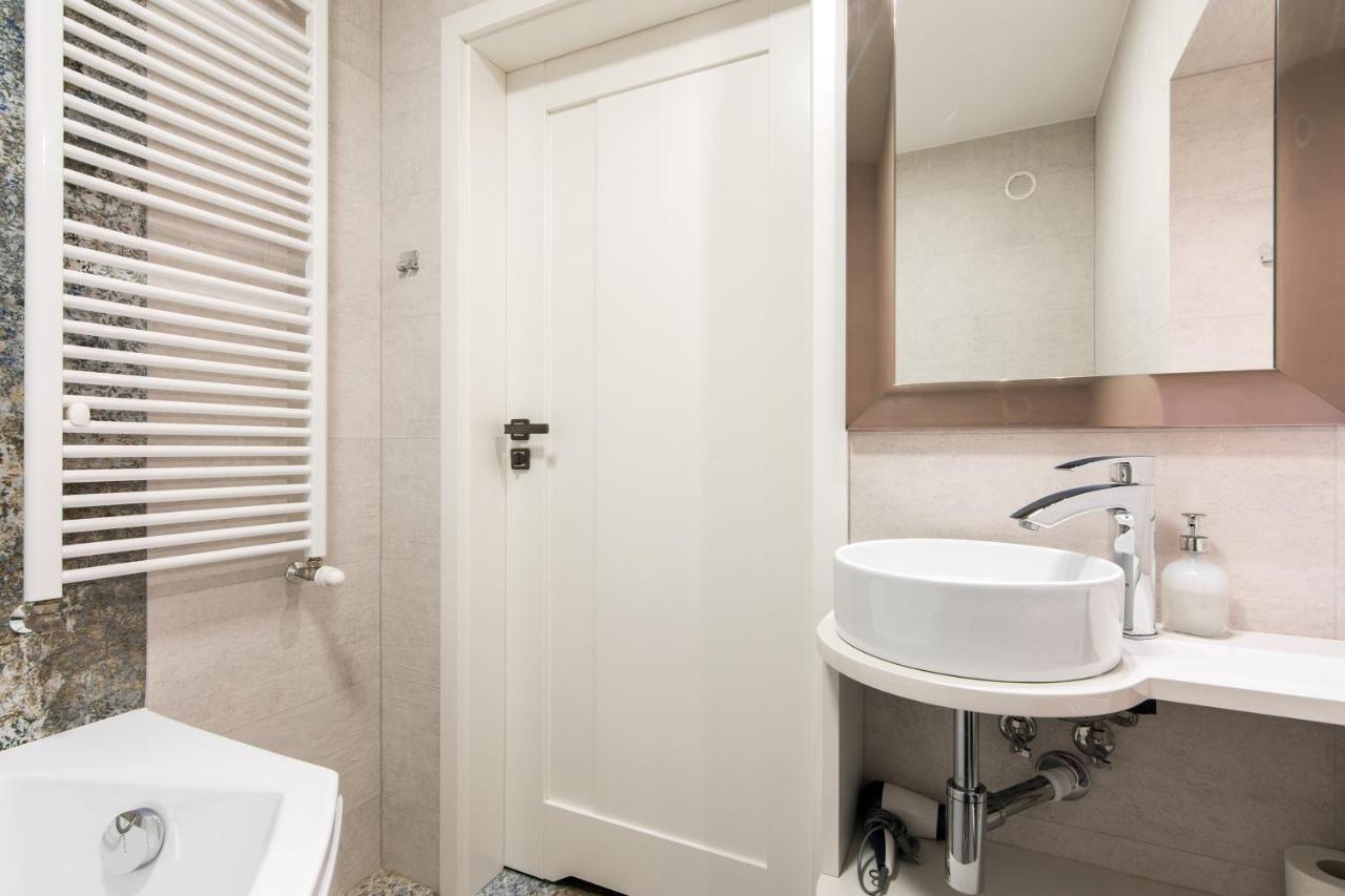 Luxury Apartments Old Town Topolowa คราคูฟ ภายนอก รูปภาพ